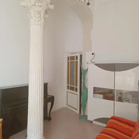 Columna Domus *